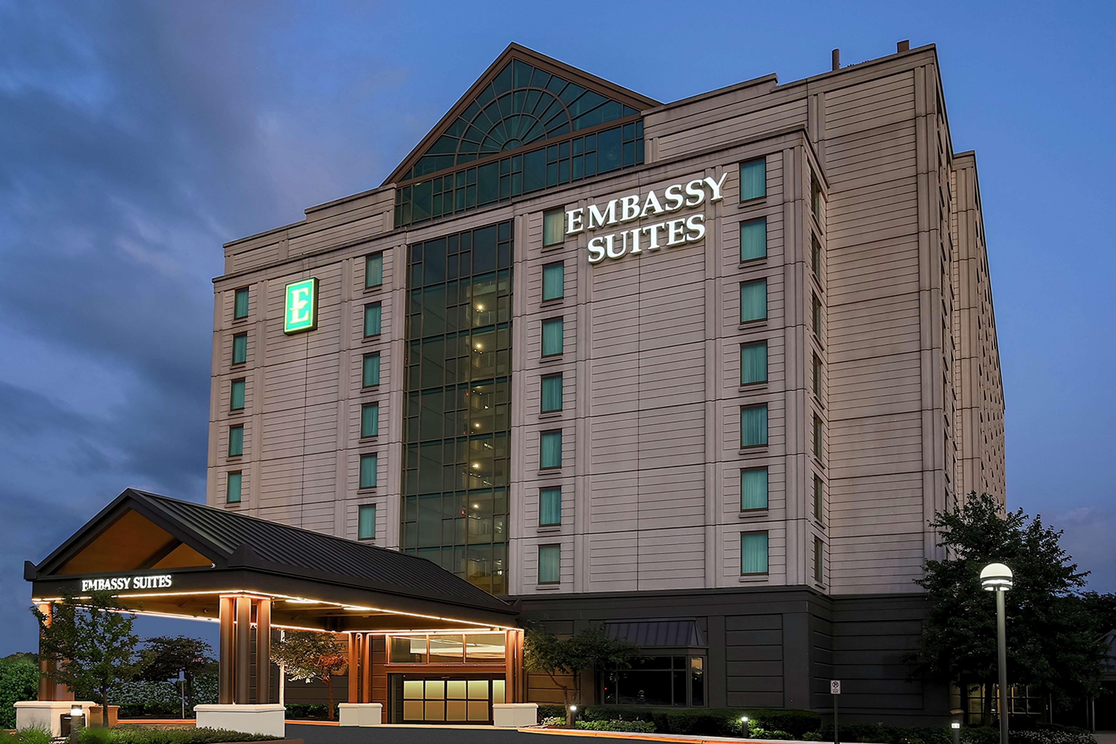 Embassy Suites By Hilton Chicago Lombard Esterno foto