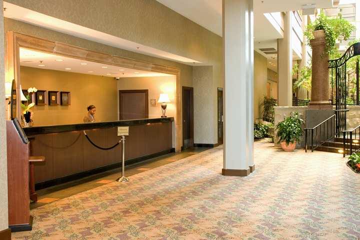 Embassy Suites By Hilton Chicago Lombard Interno foto